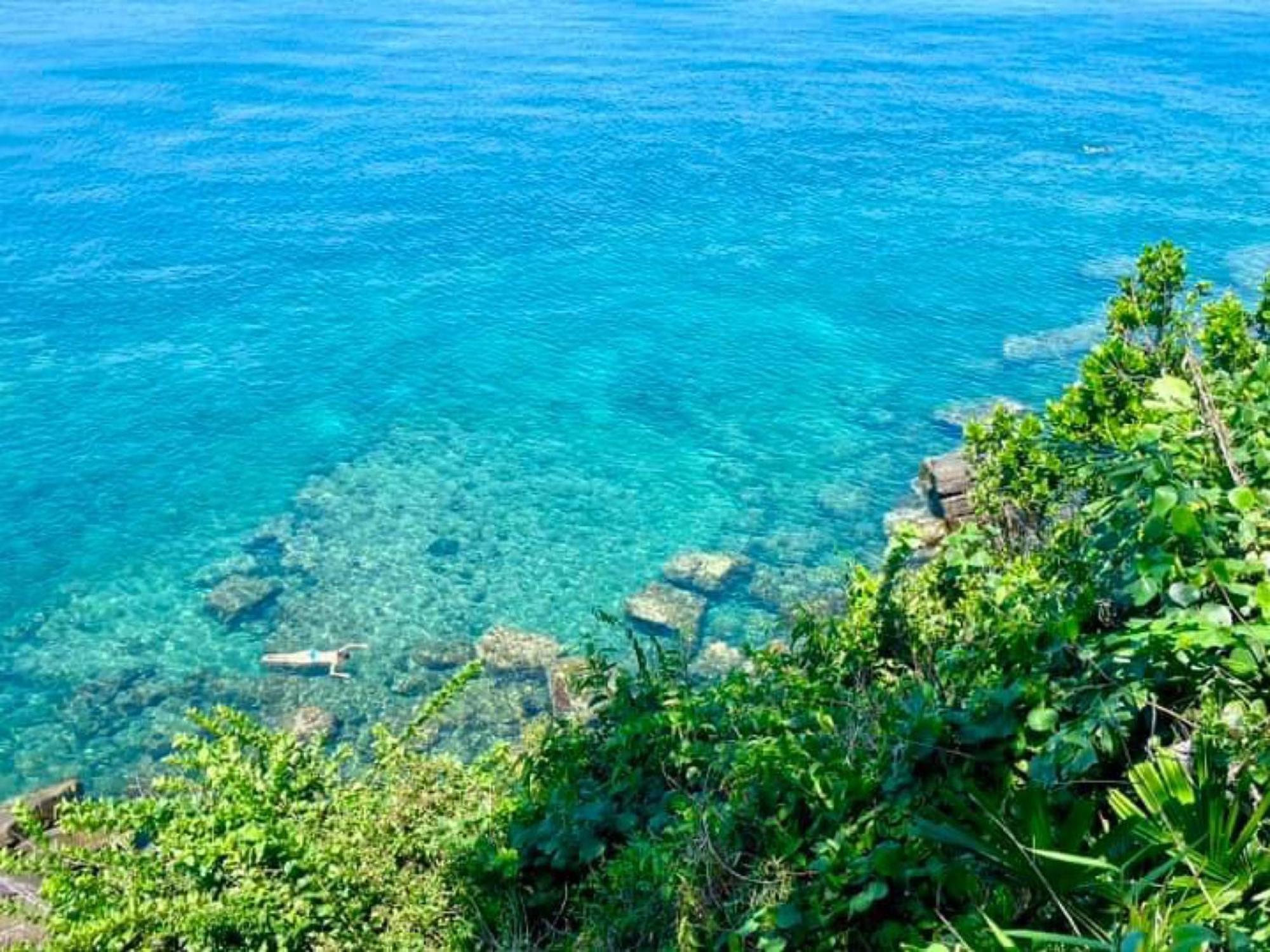 The Cliff Hostel, M'Pay Bay Ронгсанлем Экстерьер фото